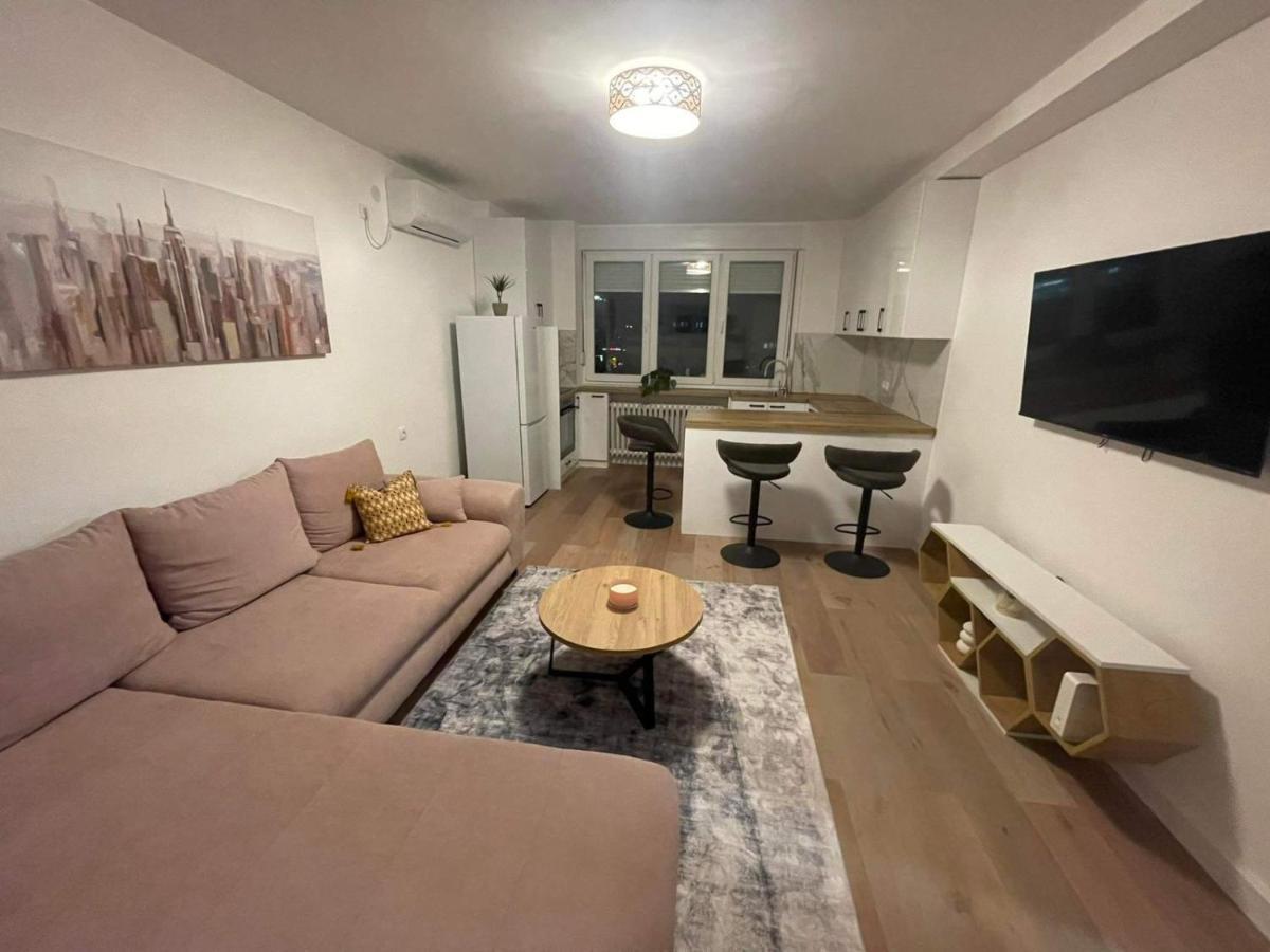Promenada Apartment Novi Sad Exterior photo